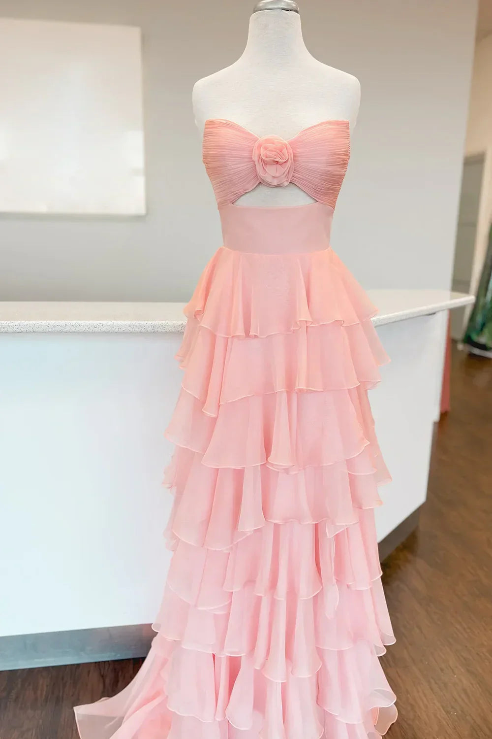 Romantic Blush Pink Strapless Chiffon Tiered Prom Gown for Formal Evenings