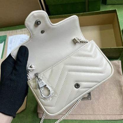 GUCCI  GG Marmont Belt Bag In White 476433 Size 16.5x10x4.4 cm