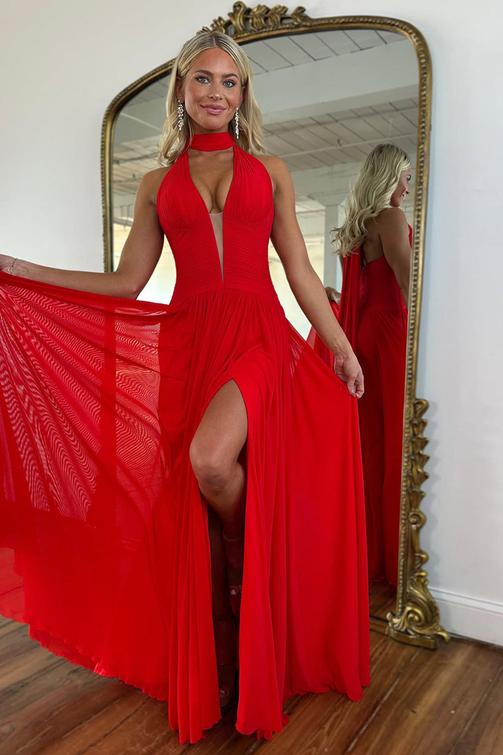 Elegant Red Chiffon Prom Dress Halter Style with Plunging V Neck and Leg Slit