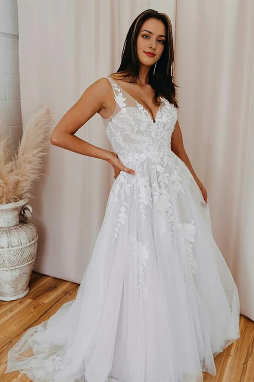 omberprom Elegant A-Line V Back Long Wedding Dress with Lace Appliqued Charming Bridal Gown