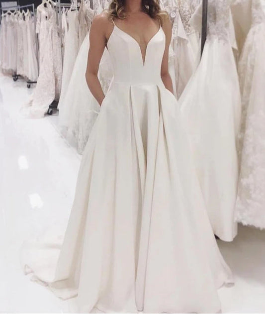 omberprom Elegant A-line Spaghetti Straps Long Wedding Dresses Simple Satin Sexy Bridal Gowns Wholesale