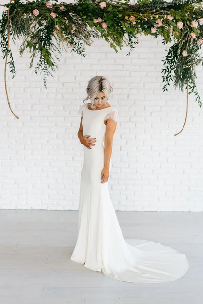 omberprom Elegant Bateau Neck Lace Cap Sleeve Sheath Long Wedding Dresses With Cowl Back