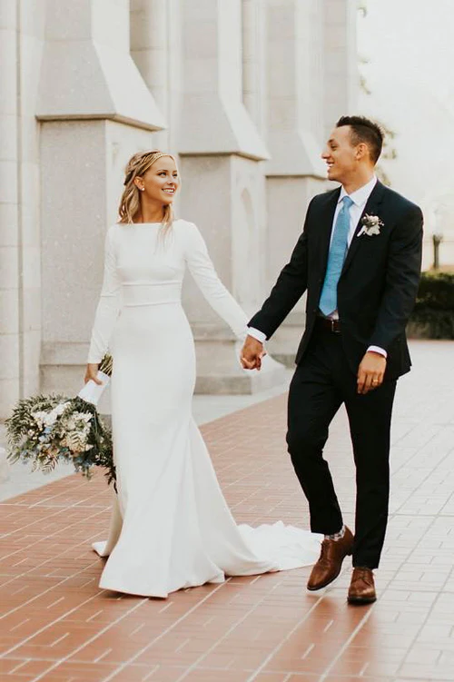 omberprom Elegant Modest Long Sleeves Wedding Dress With Sweep Train Simple Bridal Gown