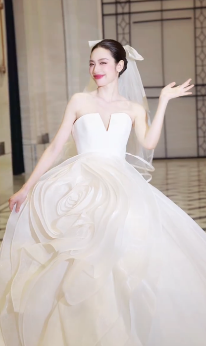 Vintage Ball Gown Strapless White Satin Tulle With Veil Long Wedding Dress GG3019