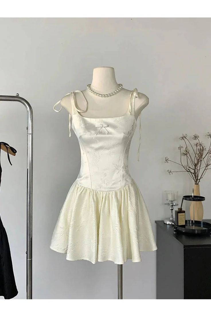 Pretty A Line Spaghetti Straps Satin Short Prom Dress,Homecoming Dress,Birthday Dress GG3179