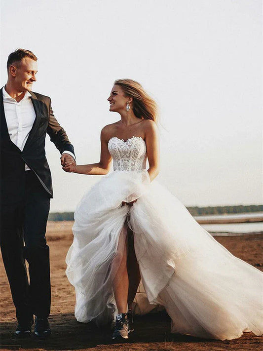 Sweetheart Tulle Wedding Dresses A-line Bridal Gowns With Appliques Beautiful Wholesale