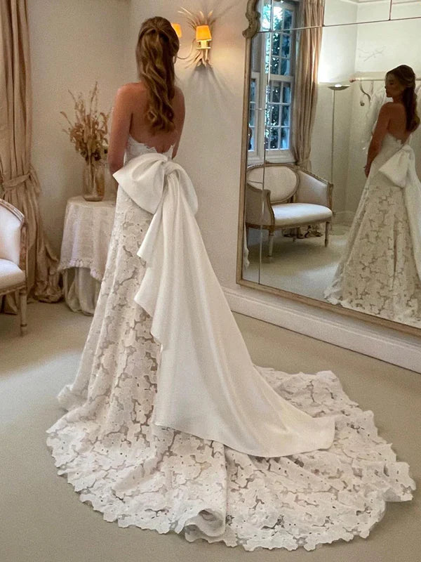 Floral Lace Strapless A Line Wedding Dress with Satin Bowtie Boho Wedding Gown Off Shoulder Elegant