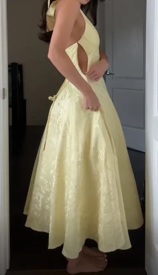 Deep V Neck Yellow Satin Print Floral Party Evening Gown Halter Prom Dress cc2187