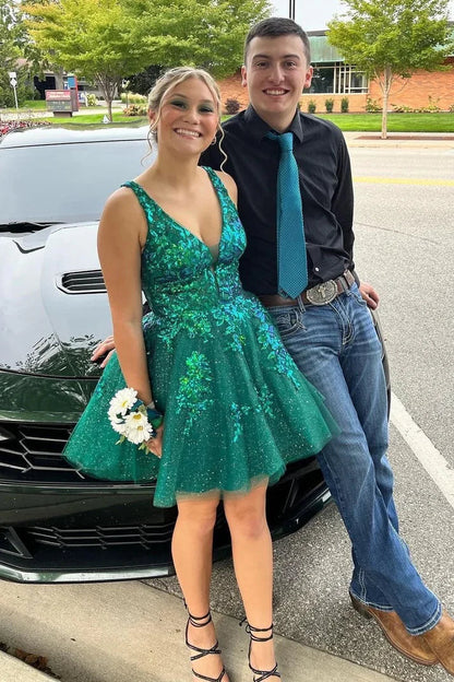omberprom V Neck A-Line Cute Short Party Dress Homecoming Dress Charming Graduation Dress