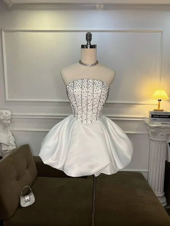 omberprom Chic A-Line Strapless Satin Beading Homecoming Dress Short Party Dress Lovely Graduation Dress