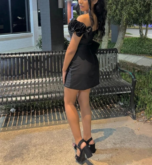 Black Ruffle Straps Sheath Short Party Dress Homecoming Dress Off Shoulder Charming Wholesale
