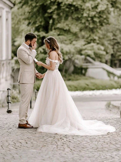 omberprom Wonderful Appliqued A-line Wedding Dresses Tulle Gowns Floor Length Beautiful Bridal Gown