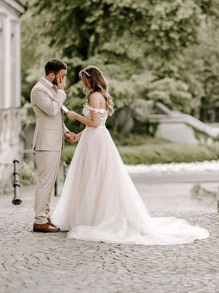 omberprom Wonderful Appliqued A-line Wedding Dresses Tulle Gowns Floor Length Beautiful Bridal Gown