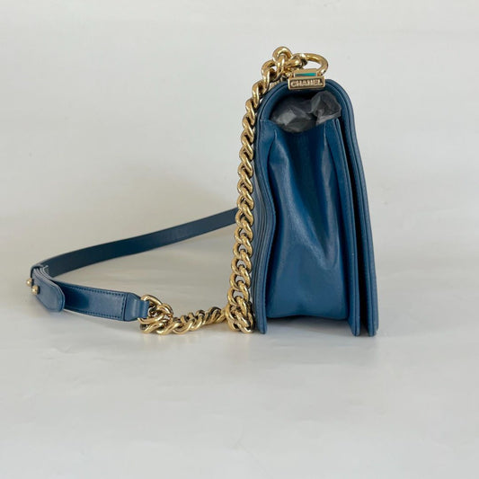Chanel blue chevron quilted new medium le boy bag