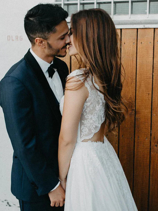 omberprom Chic A-line Backless Sweep Train Wedding Dresses With Cap Sleeves Elegant Bridal Gown