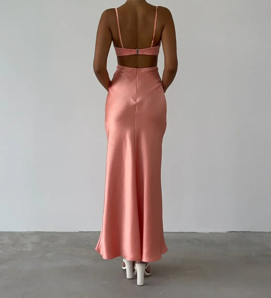 omberprom Charming Sheath Coral Satin Sleeveless Long Prom Dress Simple Evening Party Dress Sexy Fashion Formal Dress