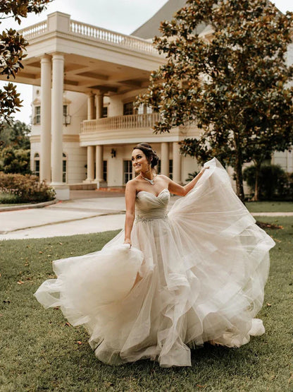 Charming Tulle A-line Chapel Train Wedding Dresses Off Shoulder Floor Length Elegant Wholesale