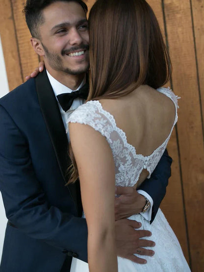 omberprom Chic A-line Backless Sweep Train Wedding Dresses With Cap Sleeves Elegant Bridal Gown