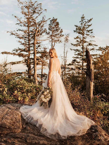 Elegant V-Neck Backless Appliques Tulle A-line Wedding Dresses Beautiful