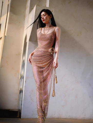 Sexy Spaghetti Straps V Neck Sequin Pleated Slit Long Party Dress Evening Gown