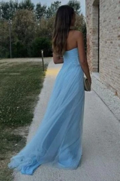 Modern Blue Strapless Evening Dress with High Slit and Soft Tulle Skirt