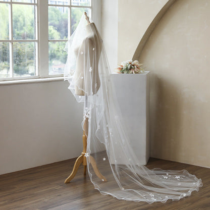 Classy Flowers Tulle 3 Meters Wedding Veil