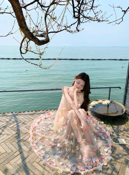 Beautiful small skirt loose A-line long skirt holiday style flower suspender dress R0693