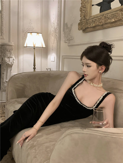Black square neck suspender dress slim fit slit Hepburn style velvet hip dress R1424