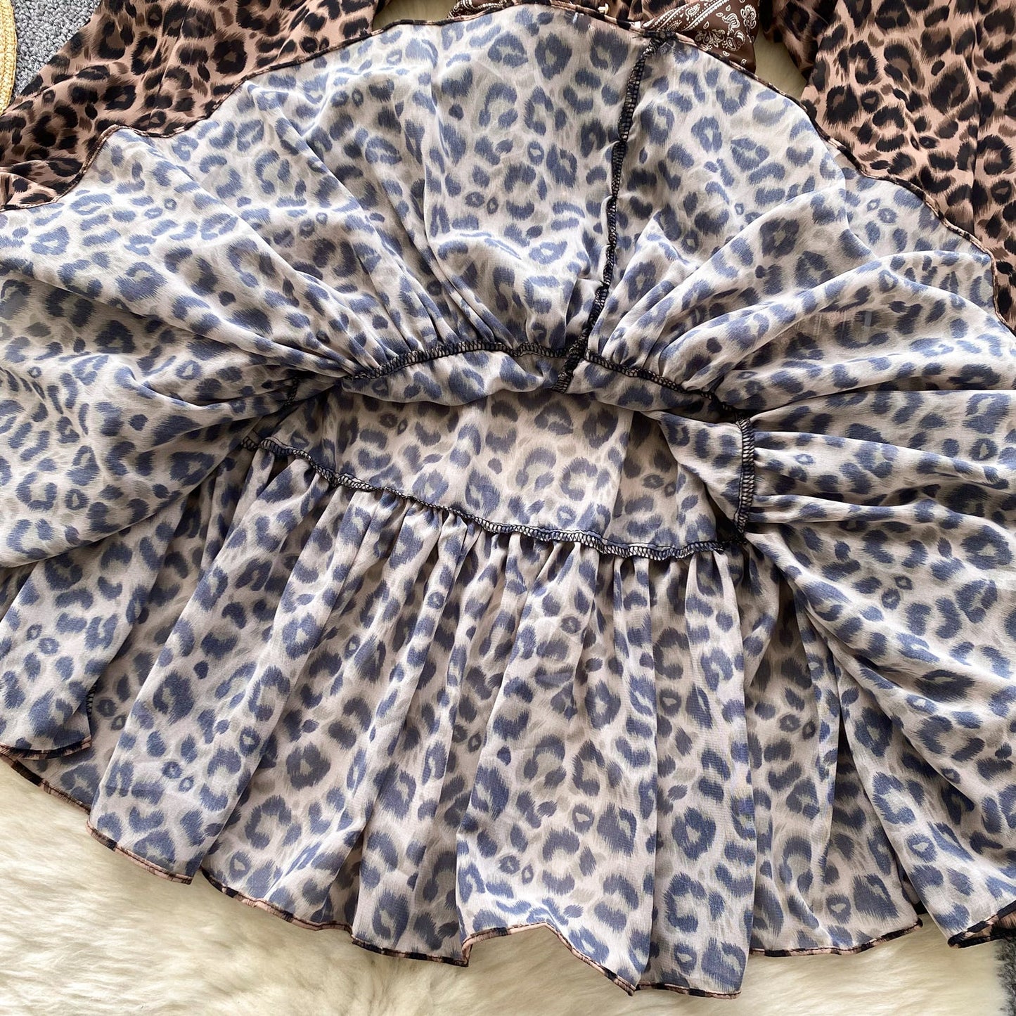 European and American niche dress with silk scarf and waist-hugging lantern sleeves A-line short skirt R2278