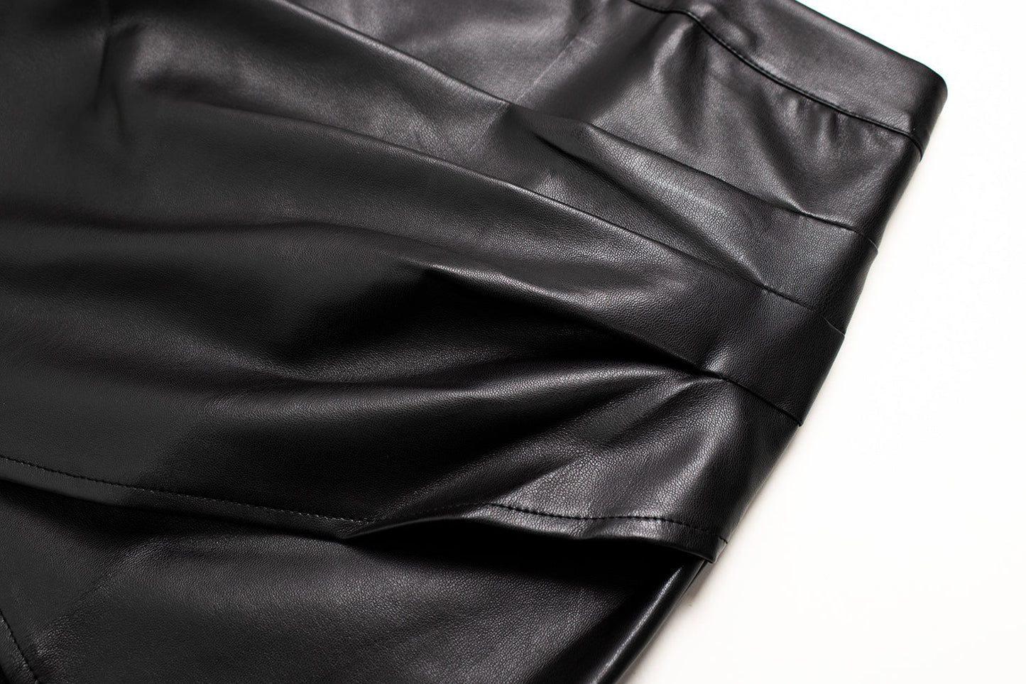 Black irregular skirt 2025 new hot girl style high waist slim a-line hip leather skirt short R0150