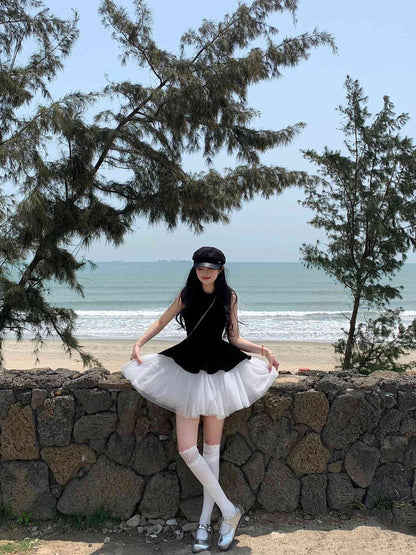 Black sleeveless vest dress temperament waist puffy short skirt R0545