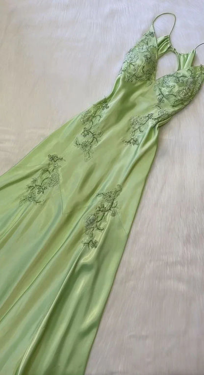 Enchanting V-neck Embroidery Spaghetti Strap Satin Mermaid Prom Dress Evening Dress TP4325