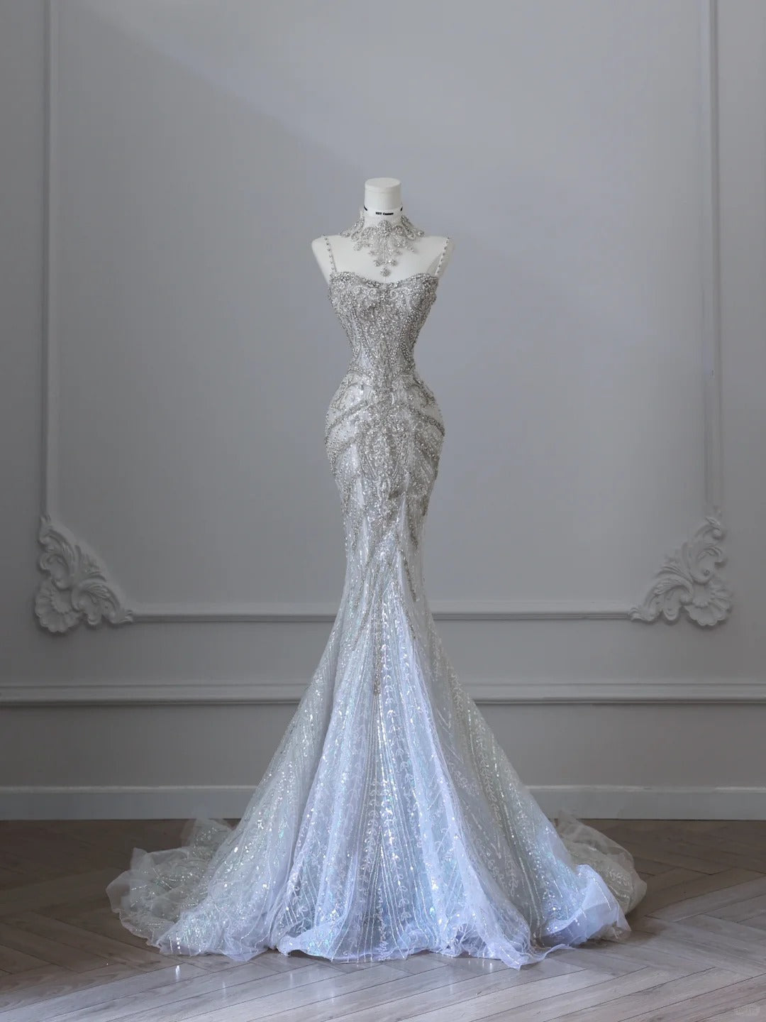 Shiny White Strapless Mermaid Luxury Wedding Dress P2520