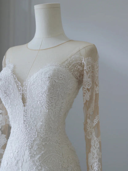 Vintage Lace Round Neck Long Sleeve Mermaid Tulle Wedding Dress P2536