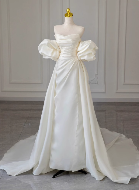 White satin tube top small train simple wedding dress P2726