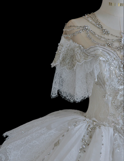 French Palace Lace Beaded Princess Floor-Length Wedding Dress P2884