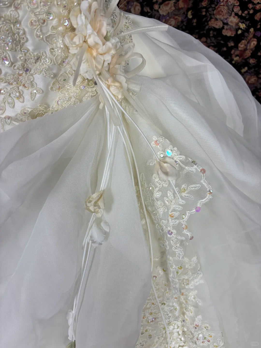 Gentle Princess Strapless Lace Flower Beaded Tulle Floor-Length Wedding Dress P2972
