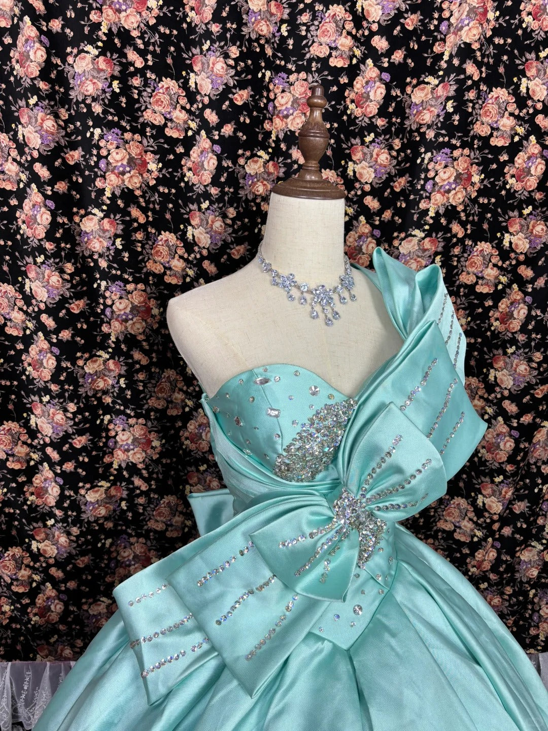 Beautiful mint green thick satin A-line wedding dress with big bow P2980