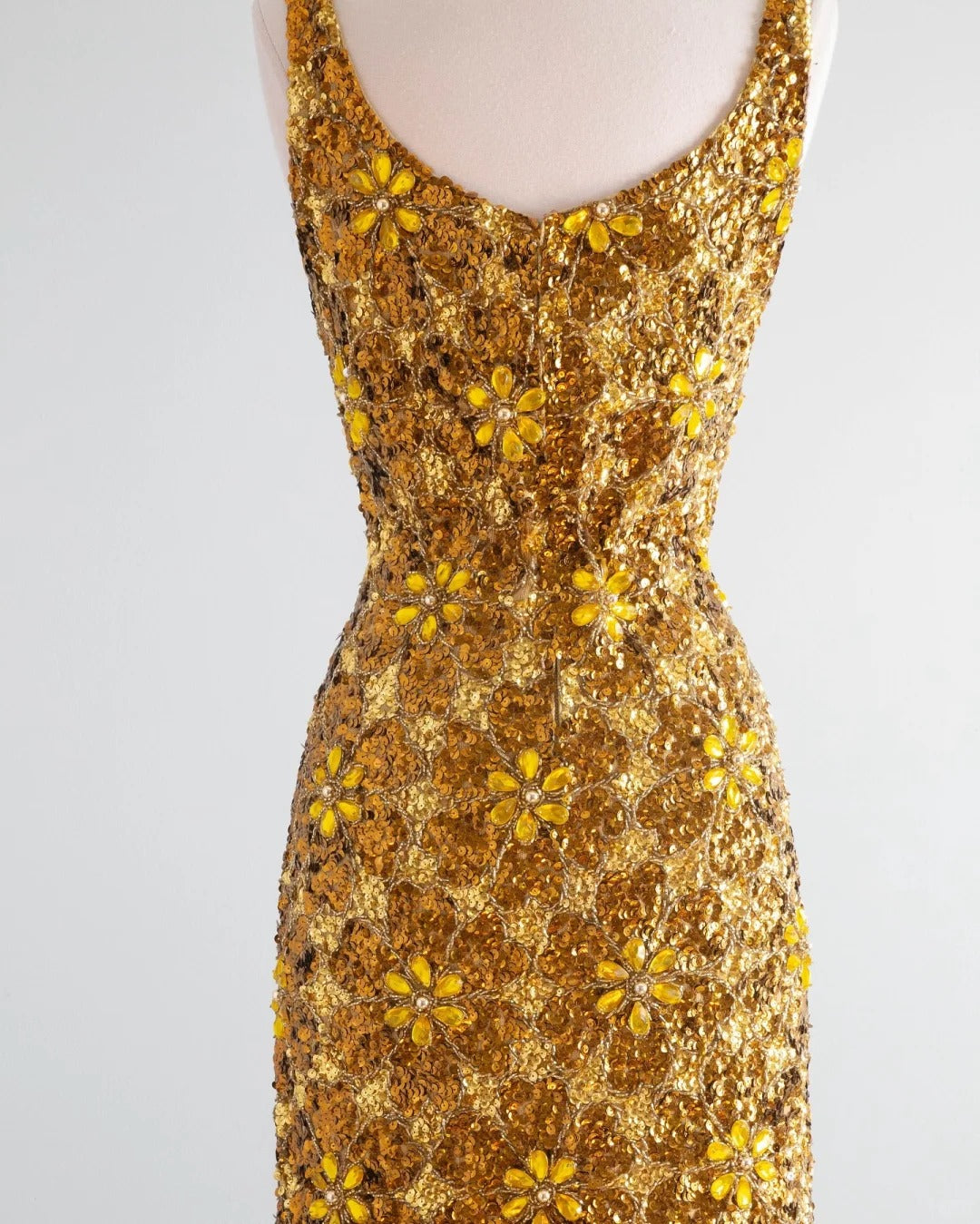 Gorgeous Gold Full Skirt Beaded Slim Fit Homecoming Dress P3146