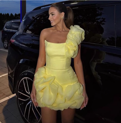 Sexy Yellow One Shoulder Hip-hugging Flower Bud Skirt Mini Homecoming Dress P3183
