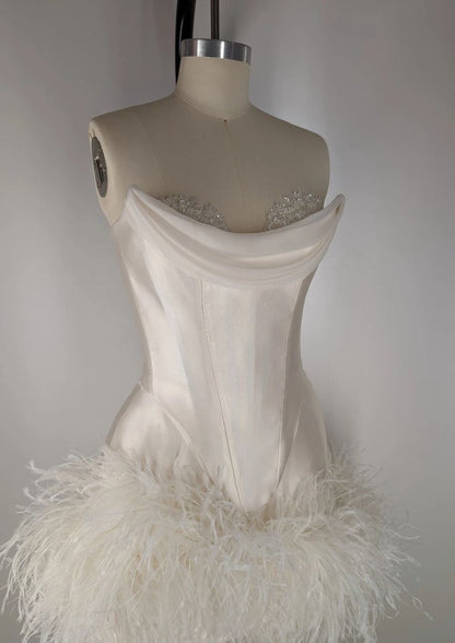 Elegant Satin Tube Top Feather Edge Bodycon 19th Birthday Homecoming Dress P3604