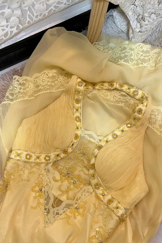 Elegant Yellow Halter Neck Bias Chiffon Lace Trim Prom Dress P3766