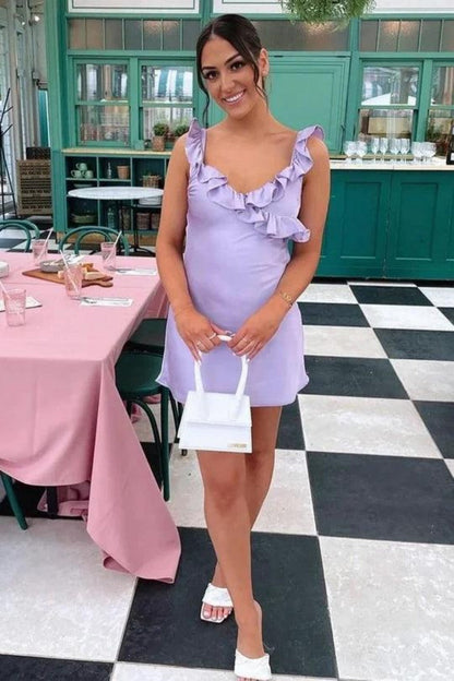 Chic Sheath V Neck Yellow Short Homecoming Dress with Ruffles