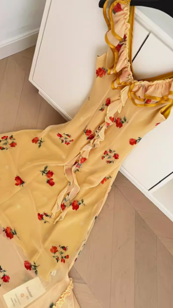 2025 Summer New Rose Lace Suspender Floral Dress Fishtail Long Dress French Holiday Dress R0268