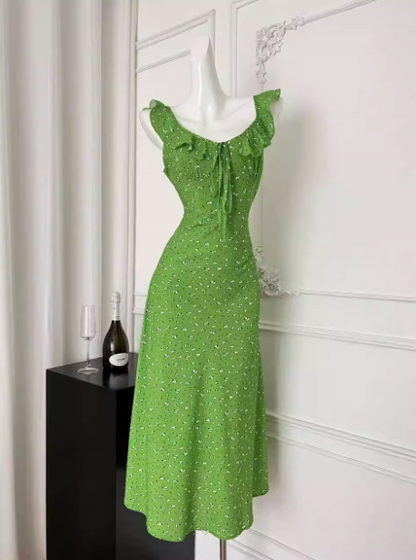 2025 Spring and Summer New V-neck suspender dress French style green floral ruffle dress R0274
