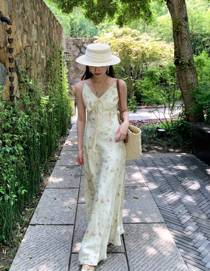 Retro Fashion Floral Design Beach Holiday A-line Spaghetti Strap Dress TP3375