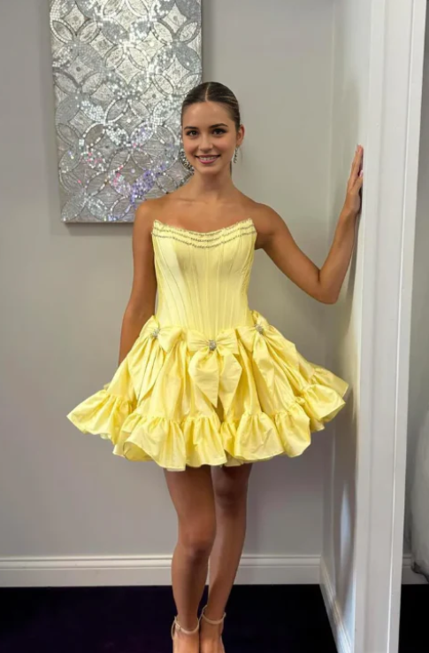Vintage Beaded A-Line Homecoming Dress Strapless Party Dress Short Cocktail Dress TP4765