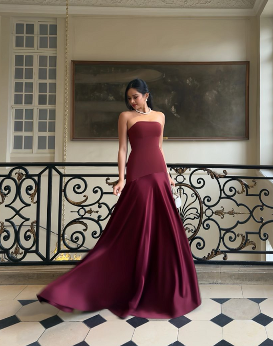 Elegant Burgundy Satin A-Line Evening Gown Strapless Party Dress Long Formal Dress TP4922