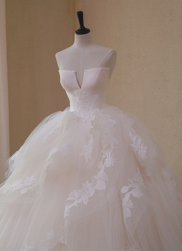 Gorgeous White Applique Strapless A-Line V-Neck Long Wedding Dress TP5037