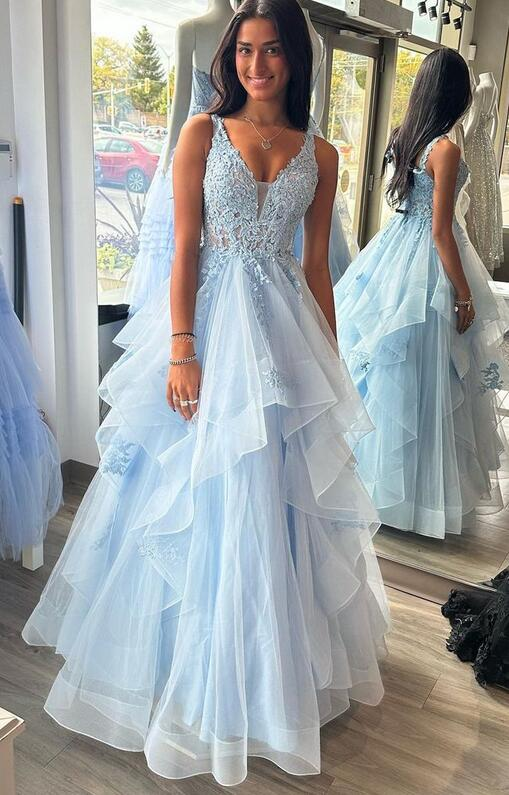 V neck Tulle Ball Gown Long Prom Dress with Lace Bodice